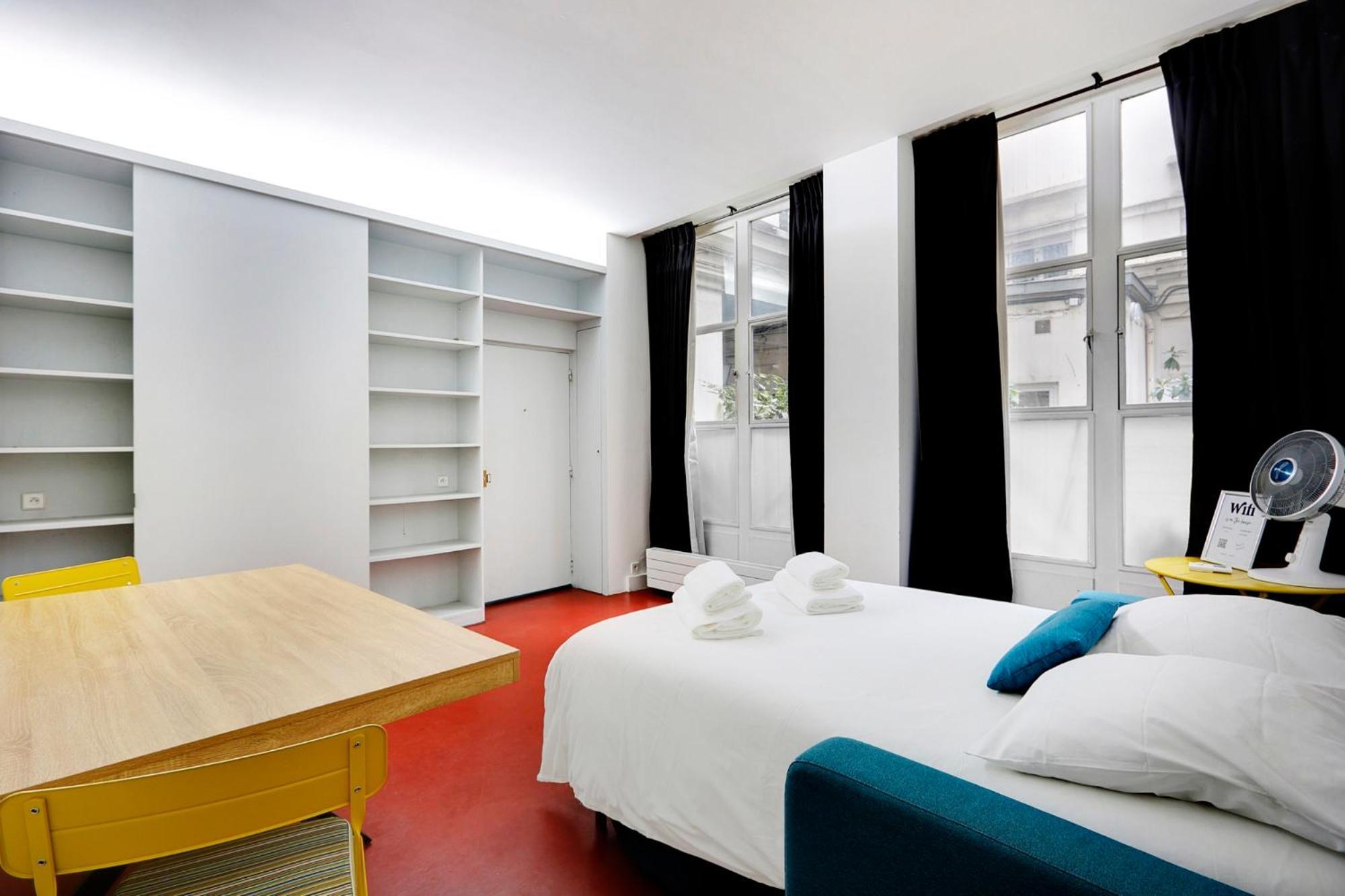 Le Plumassier Du Roi Apartment Paris Exterior photo